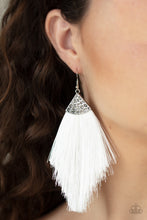Load image into Gallery viewer, Tassel Tempo - White